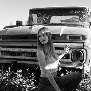 Meet your Posher, Kaleigh